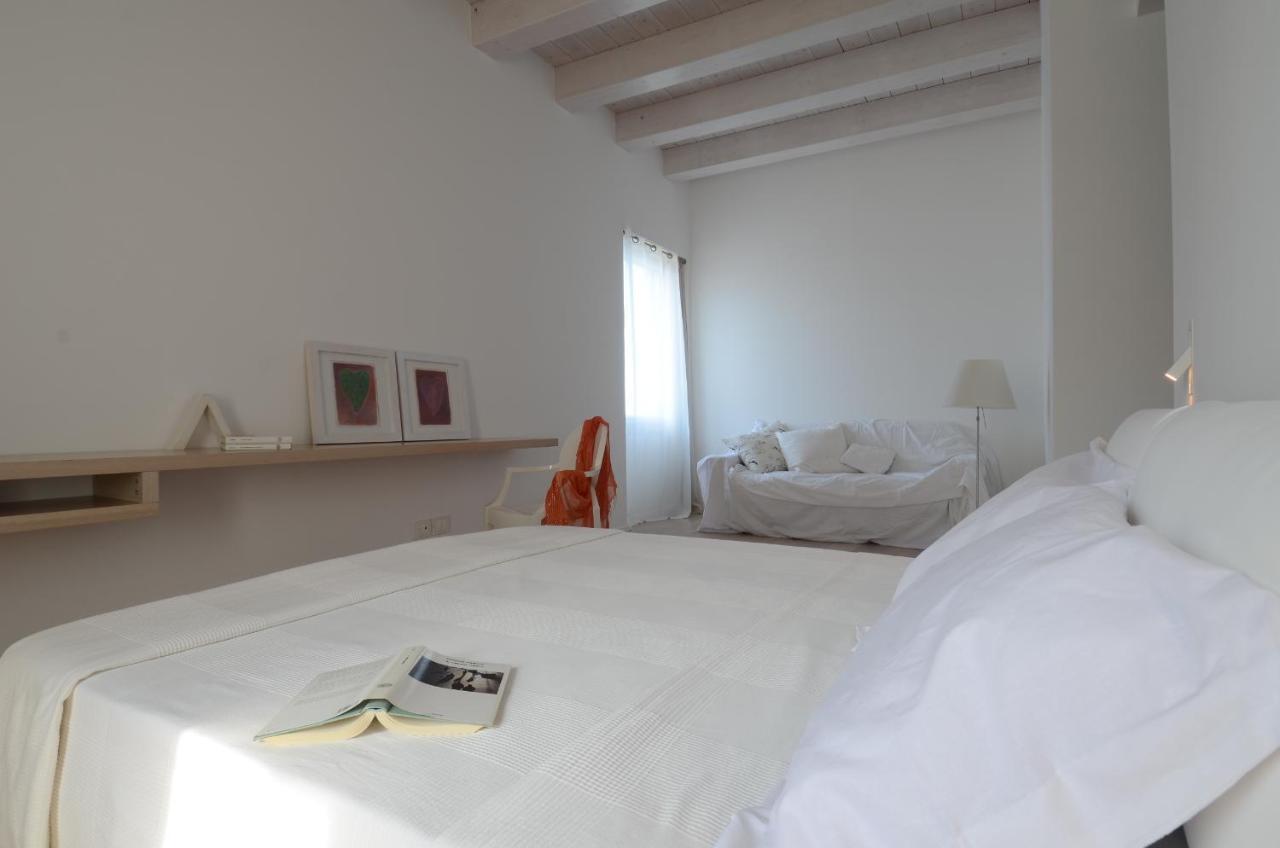 מולפטה Moma Suites Private Beach מראה חיצוני תמונה