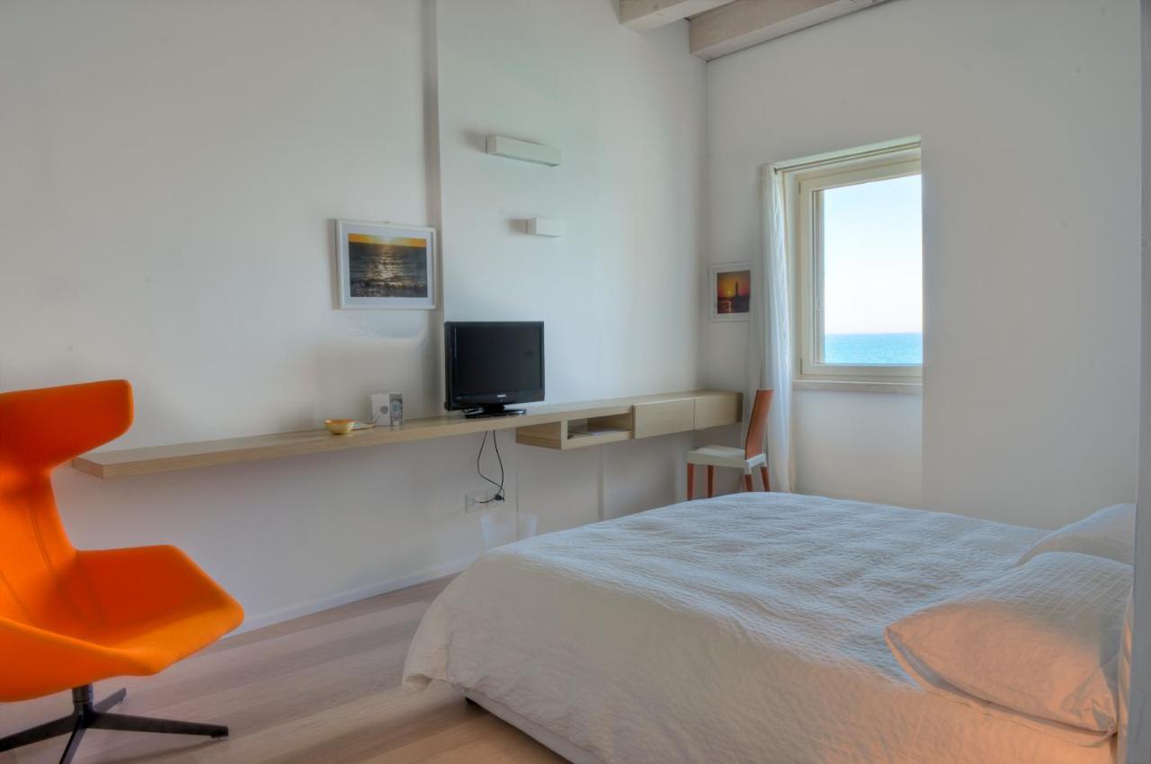 מולפטה Moma Suites Private Beach חדר תמונה